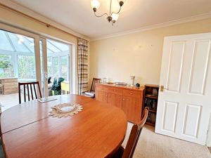 Dining Room- click for photo gallery